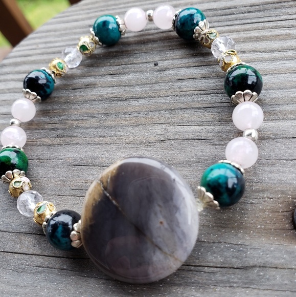 Handmade agate and rose quartz stretch bracelet - Picture 5 of 6